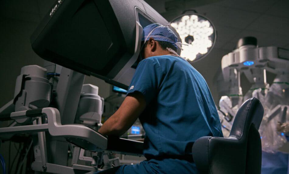 chirurgicke-operacia_roboticky asistovana chirurgia