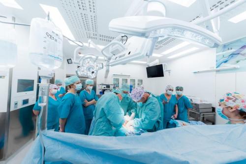 nemocnica-bory_prva-roboticka-operacia-da-vinci-xi_01